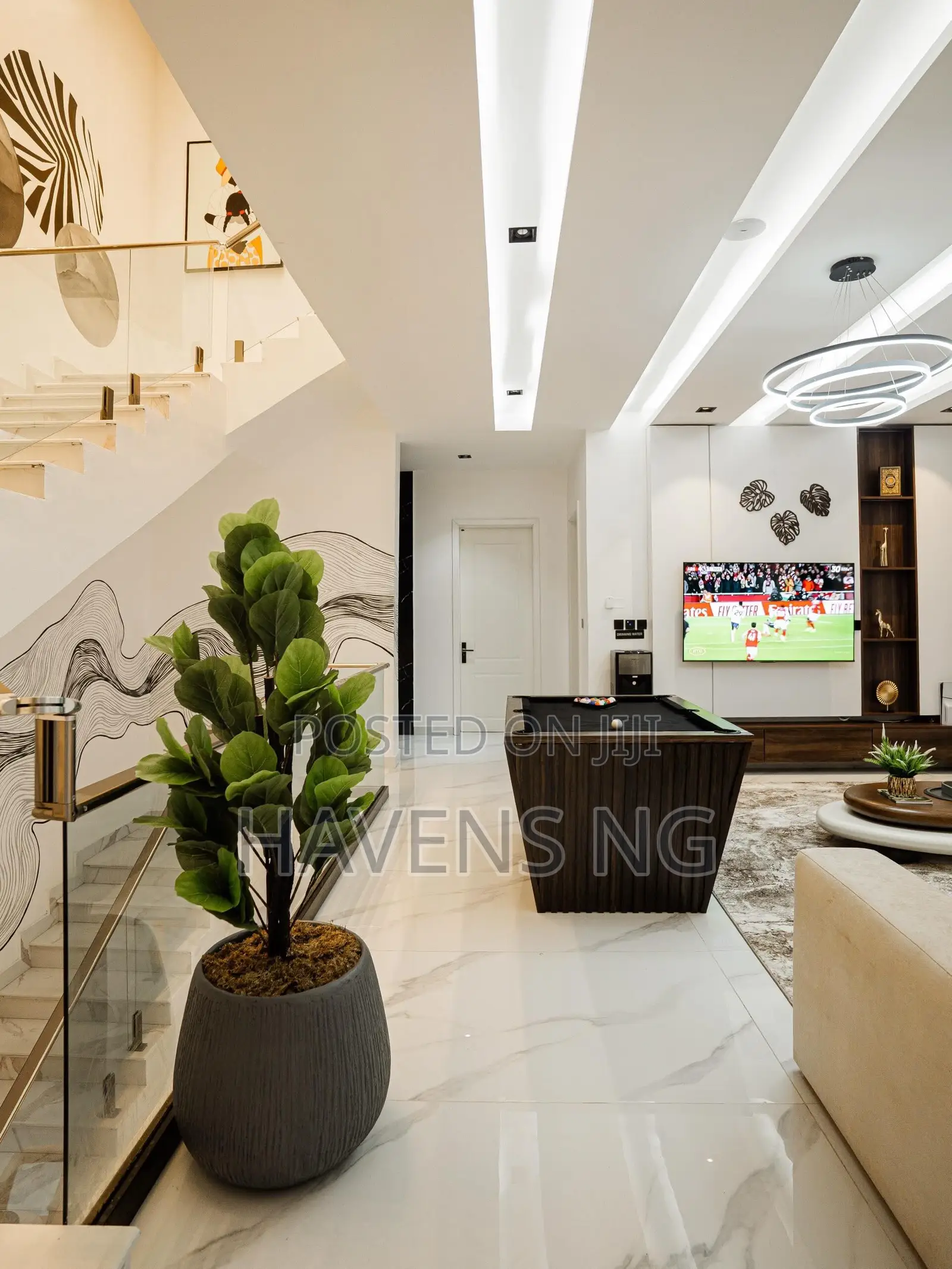 Luxury 5-Bedroom Duplex With Private Pool, Cinema, Gym Games