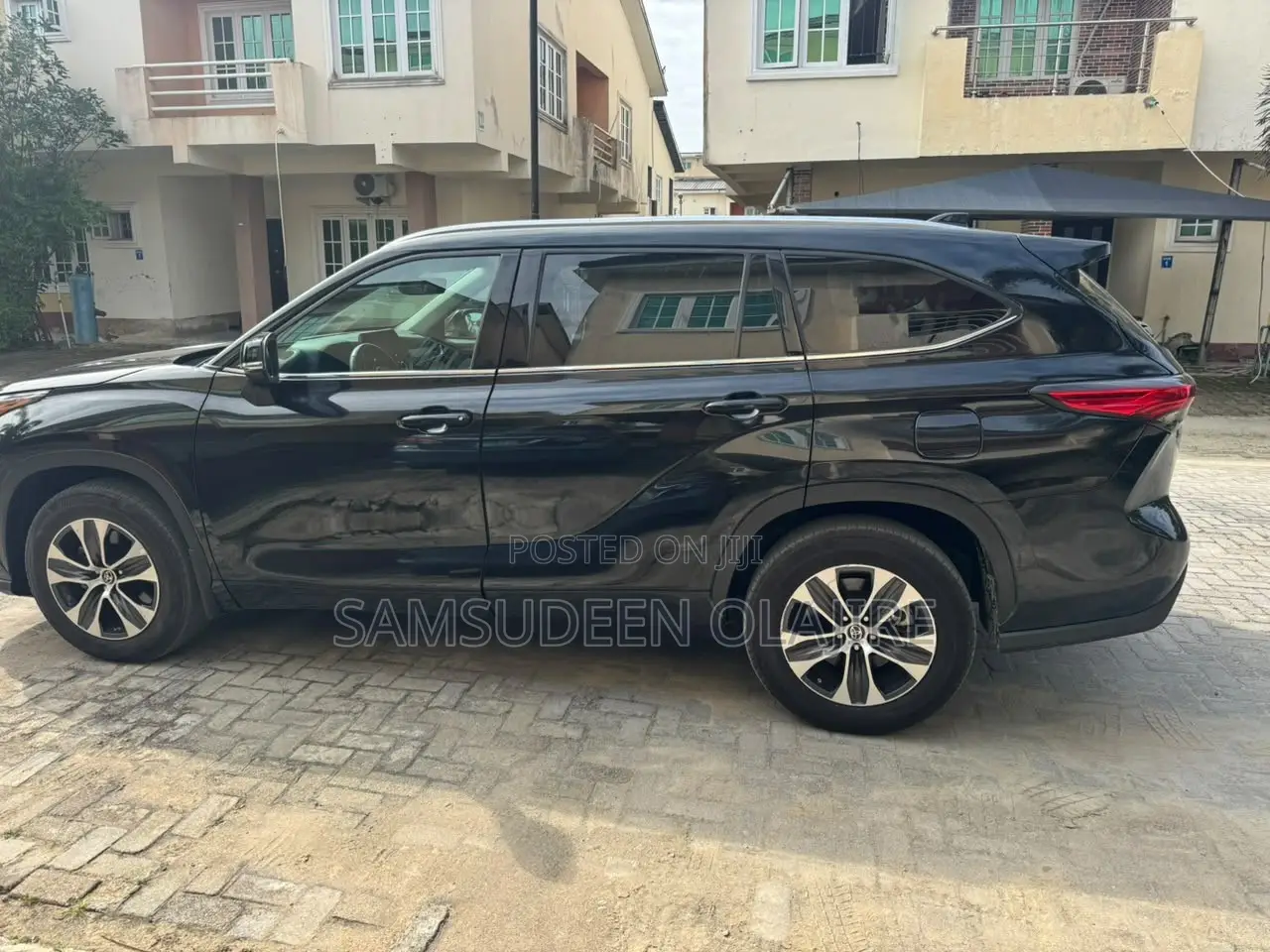 Toyota Highlander XLE 2022 Black