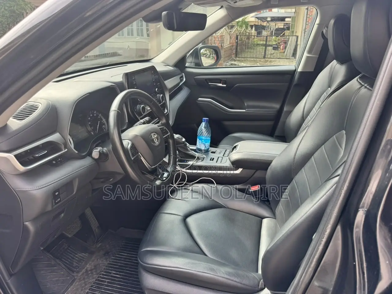Toyota Highlander XLE 2022 Black
