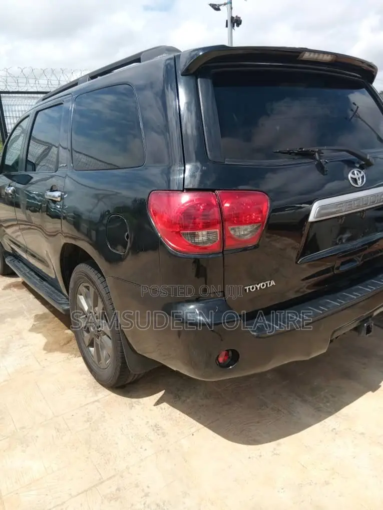 Toyota Sequoia Platinum 4dr SUV (5.7L 8cyl 6A) 2008 Green