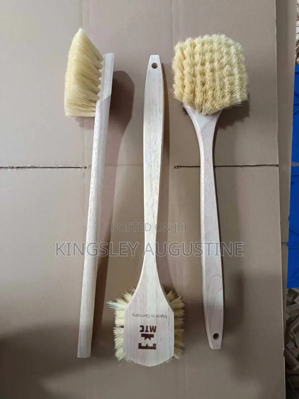Utility Fender Brush
