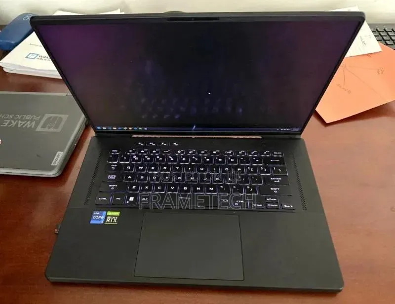 Laptop Asus ROG Zephyrus M16 16GB Intel Core i9 SSD 512GB