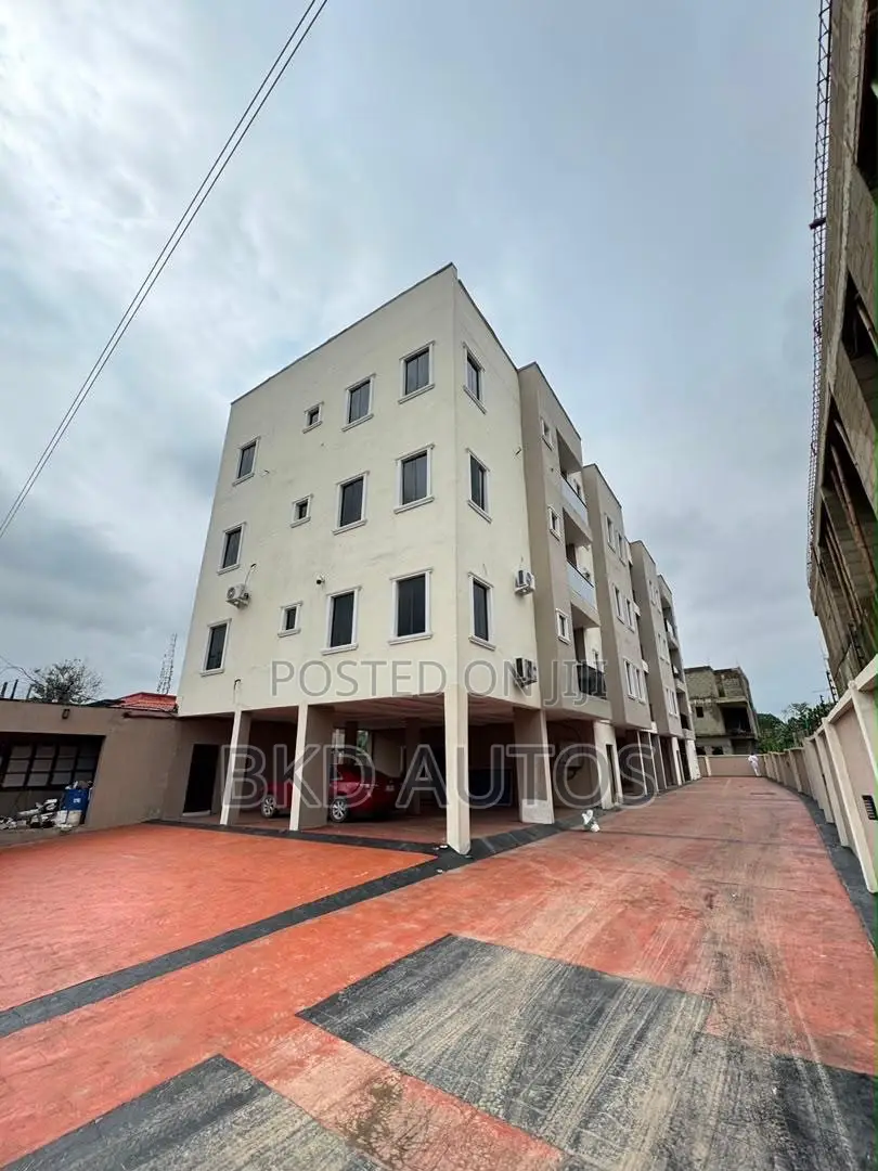 2bdrm Apartment in Yaba for sale