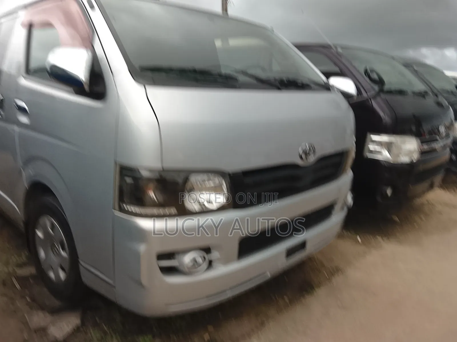 Toyota HiAce 2013 Silver