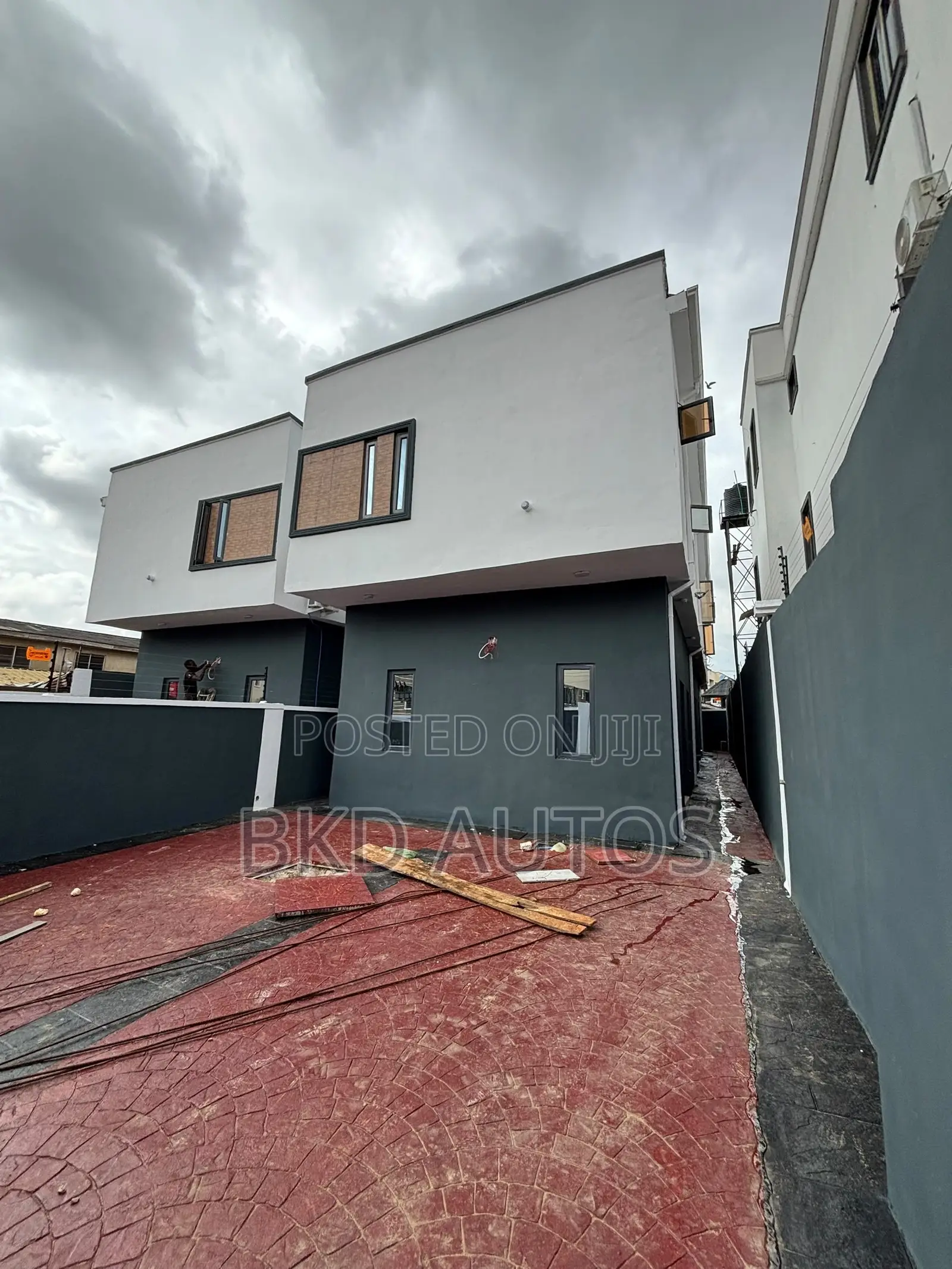 2bdrm Duplex in Berger for sale
