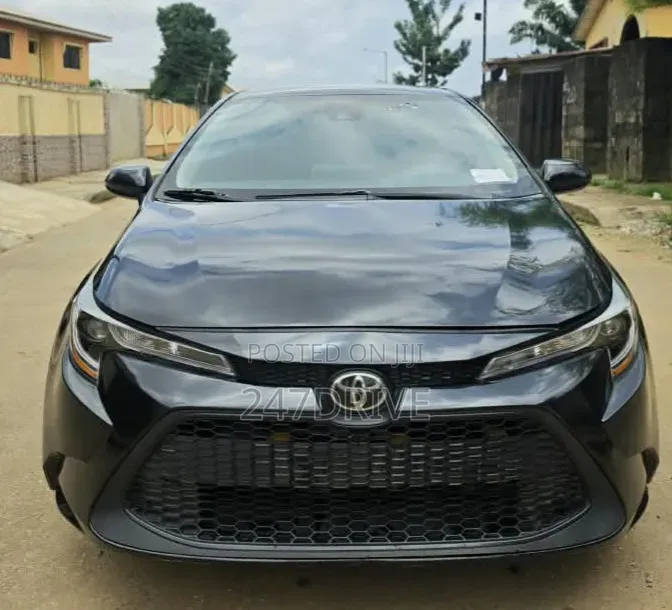 Toyota Corolla LE 2021 Black