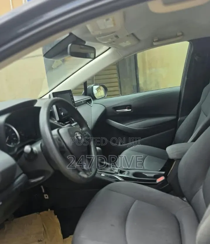 Toyota Corolla LE 2021 Black