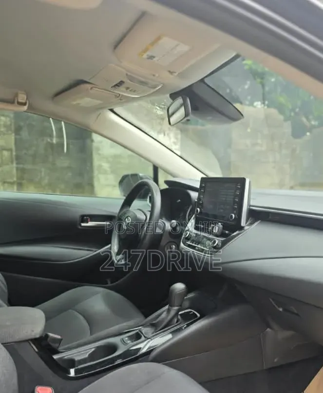 Toyota Corolla LE 2021 Black
