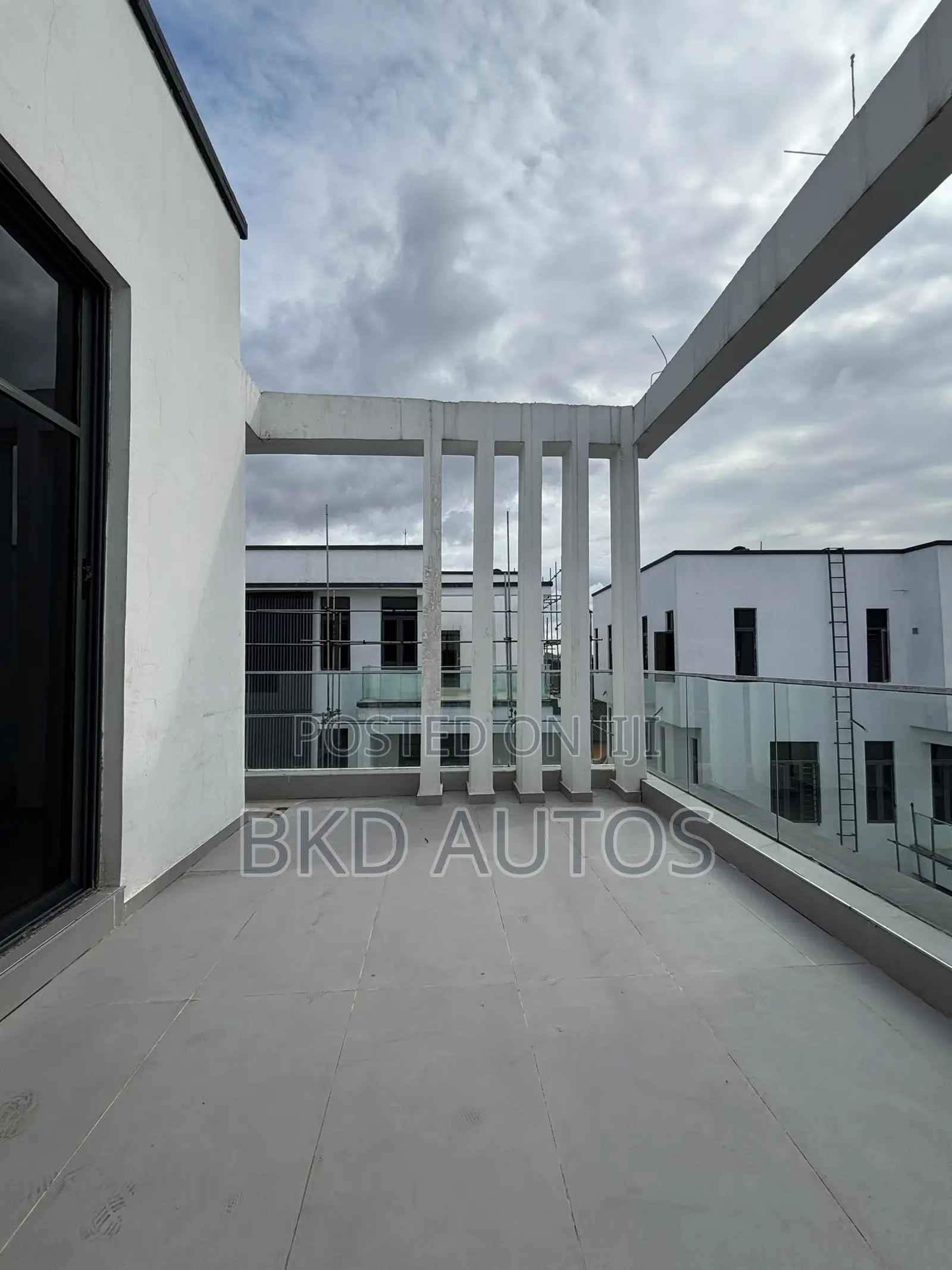 5bdrm Duplex in Omole Phase 2 for sale