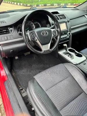Toyota Camry SE 4dr Sedan (2.5L 4cyl 6A) 2013 Red