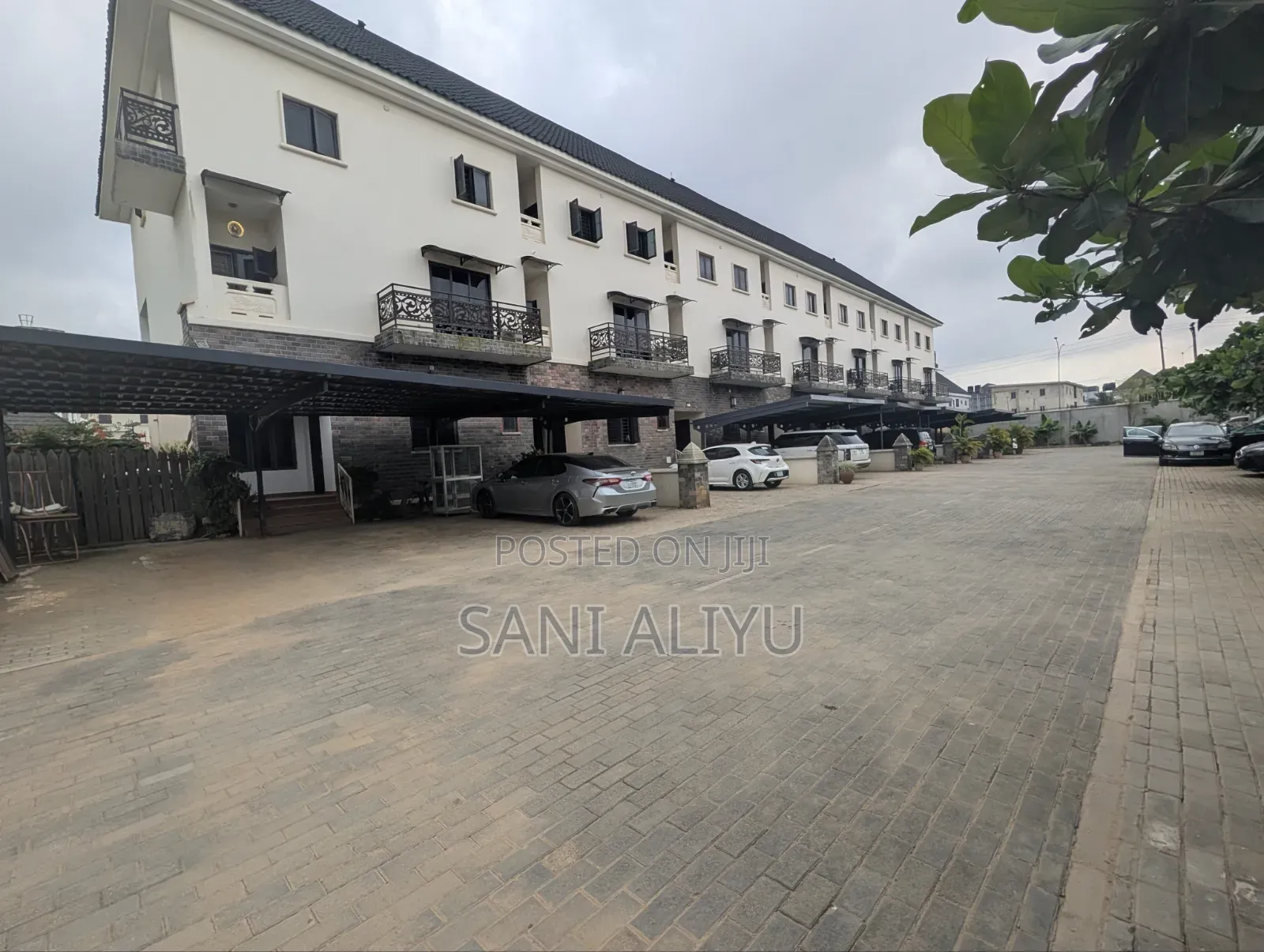 Furnished 4bdrm Townhouse/Terrace in Time 2 Apartment, Jahi for sale