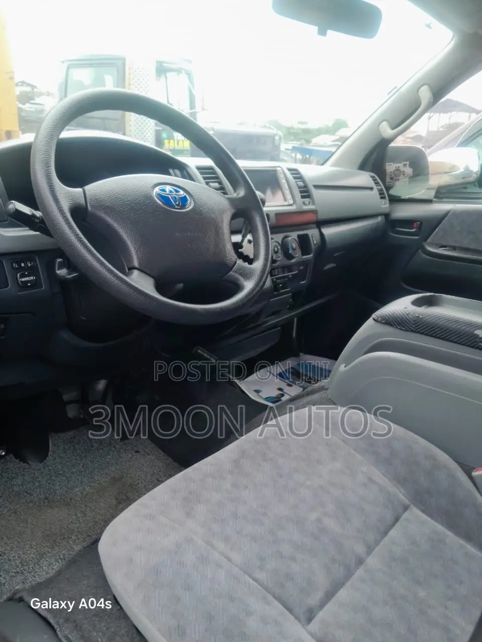 Toyota HiAce 2012 Grey