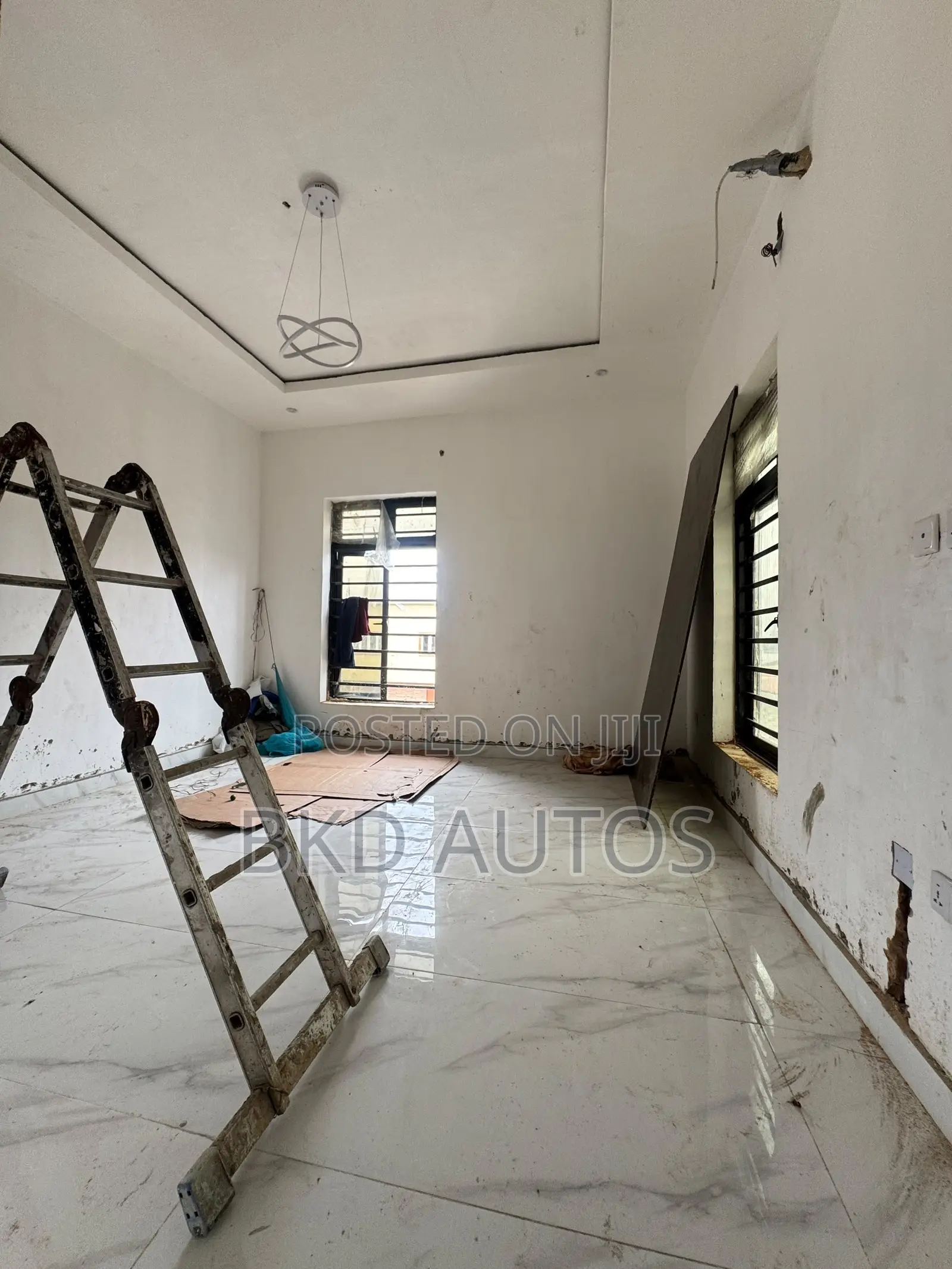 4bdrm Duplex in Surulere for sale