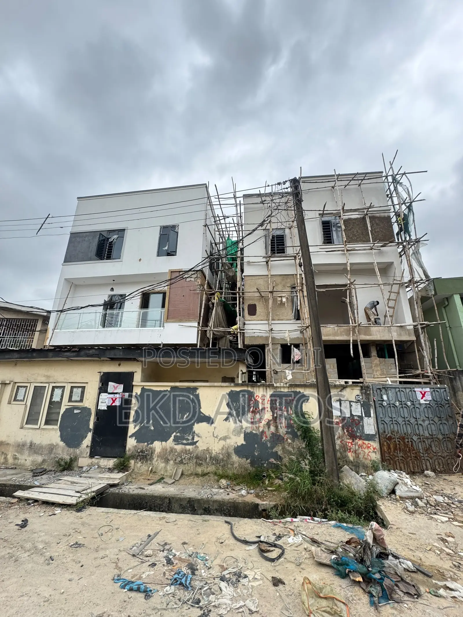 4bdrm Duplex in Surulere for sale