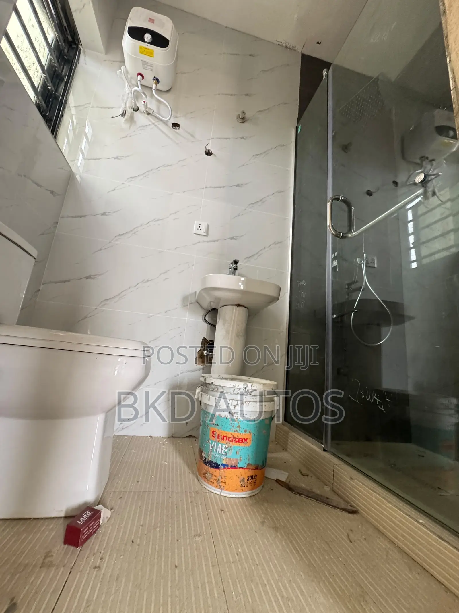 4bdrm Duplex in Surulere for sale
