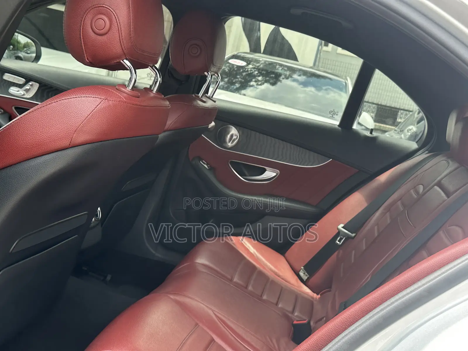 Mercedes-Benz C300 2016 Silver