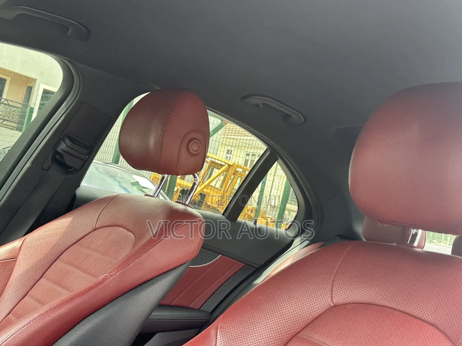 Mercedes-Benz C300 2016 Silver