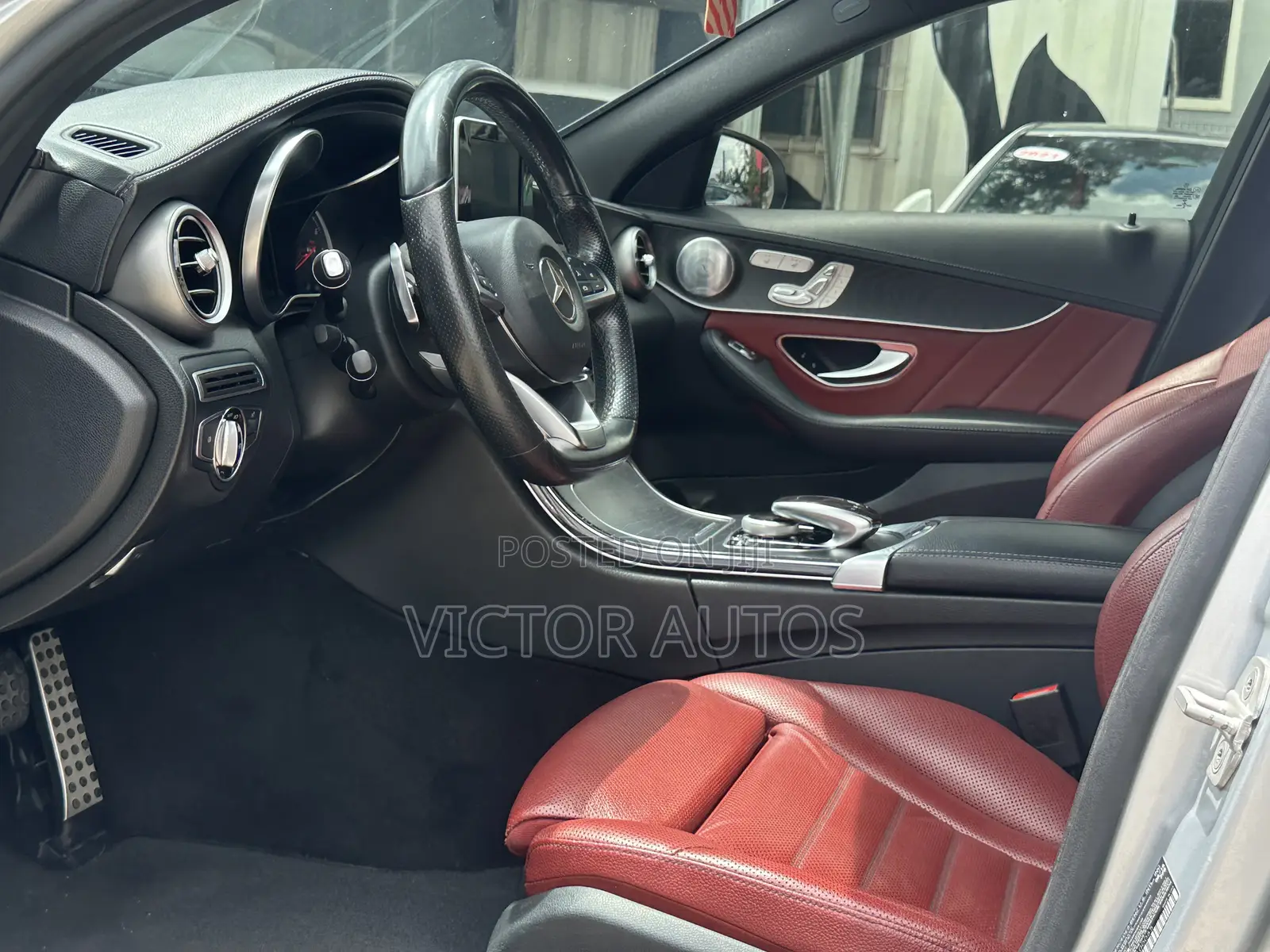 Mercedes-Benz C300 2016 Silver