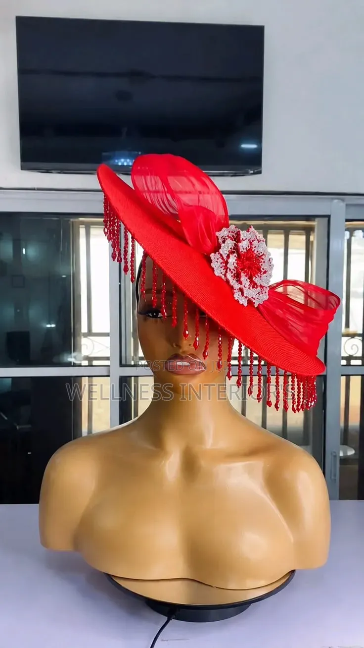 Signature Fascinator