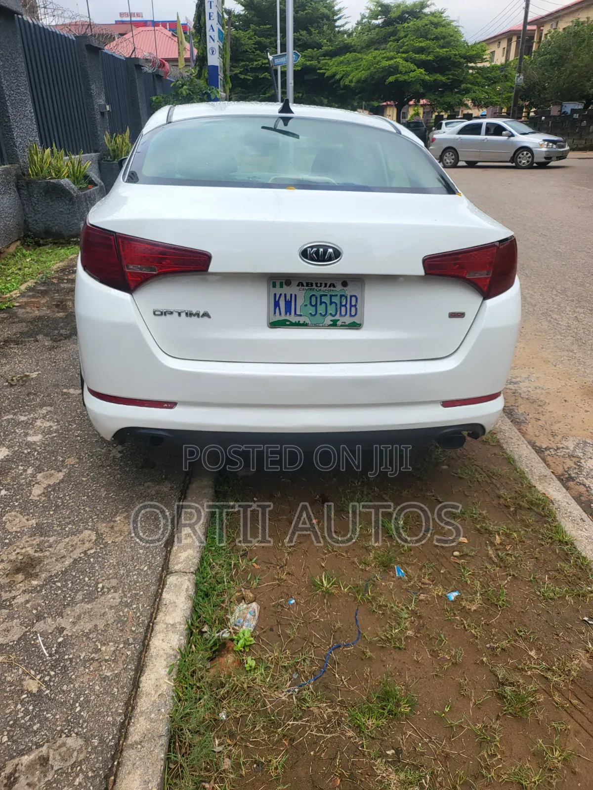 Kia Optima 2011 White