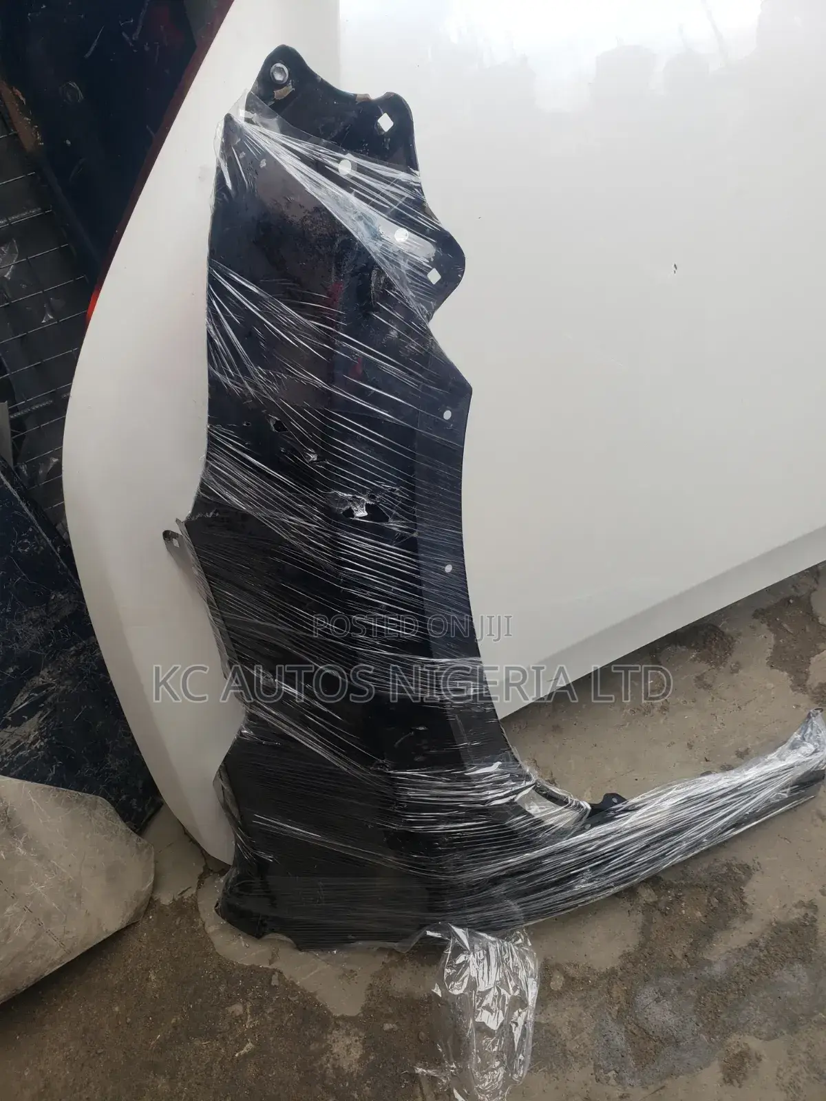 Fender Toyota Highlander 2015-2019 Left
