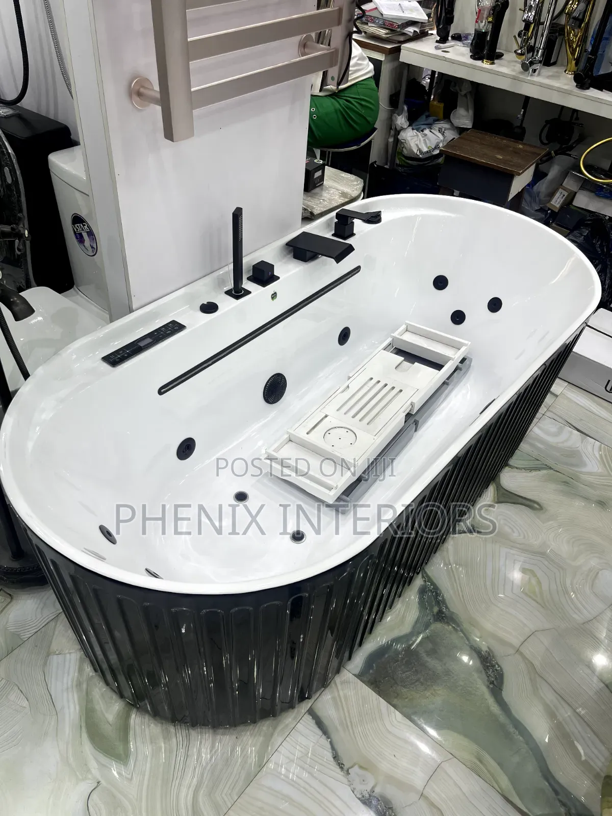 170cm × 80cm Executive Jacuzzi Bathub With Mixer