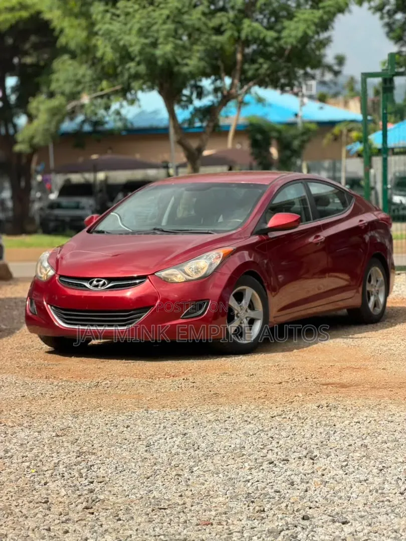 Hyundai Elantra 2013 Red