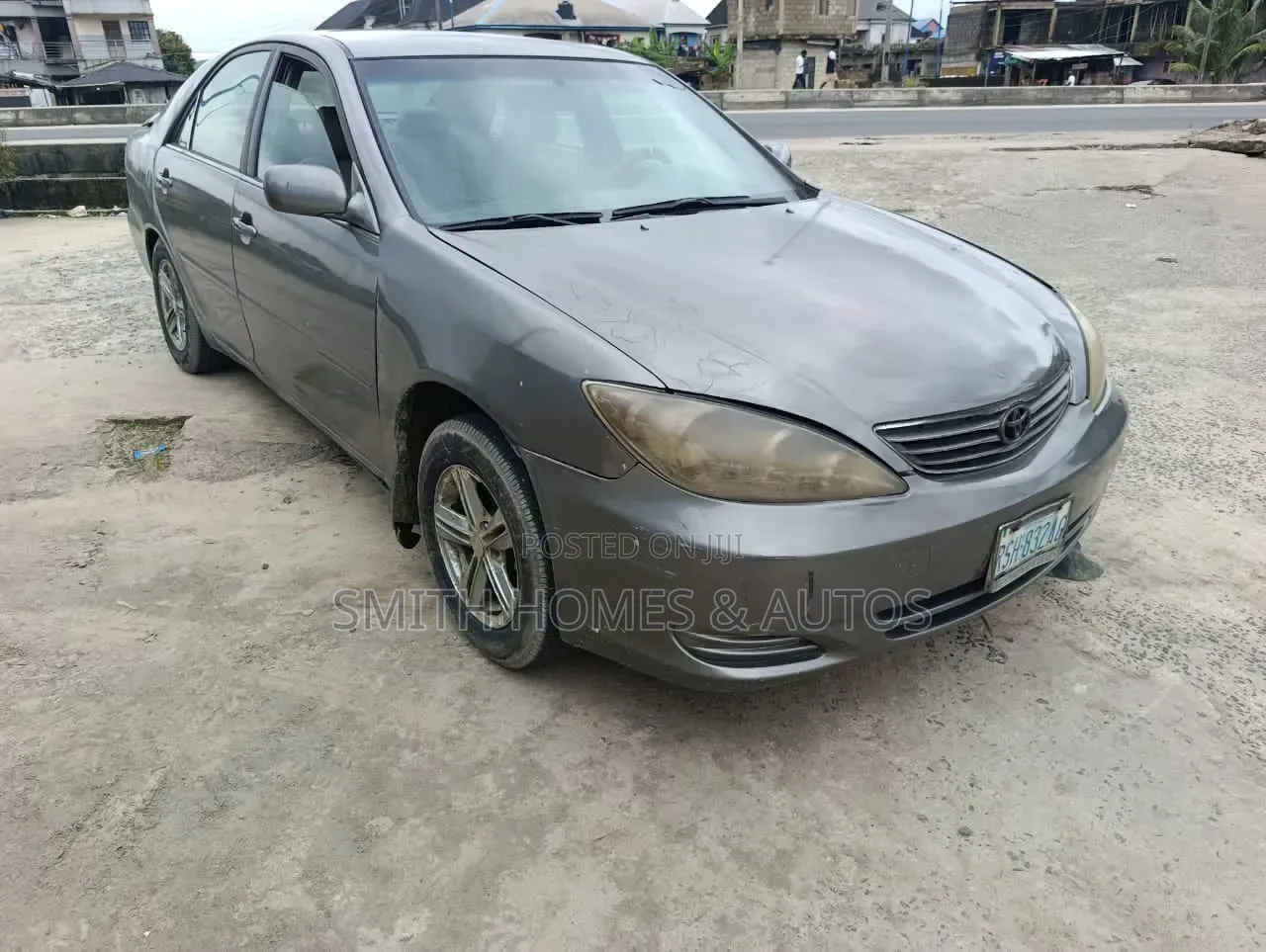Toyota Camry LE 4dr Sedan (2.4L 4cyl 4A) 2004 Gray