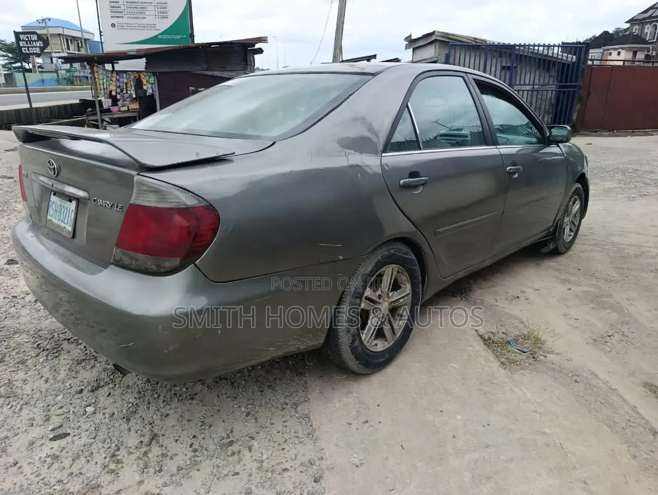 Toyota Camry LE 4dr Sedan (2.4L 4cyl 4A) 2004 Gray