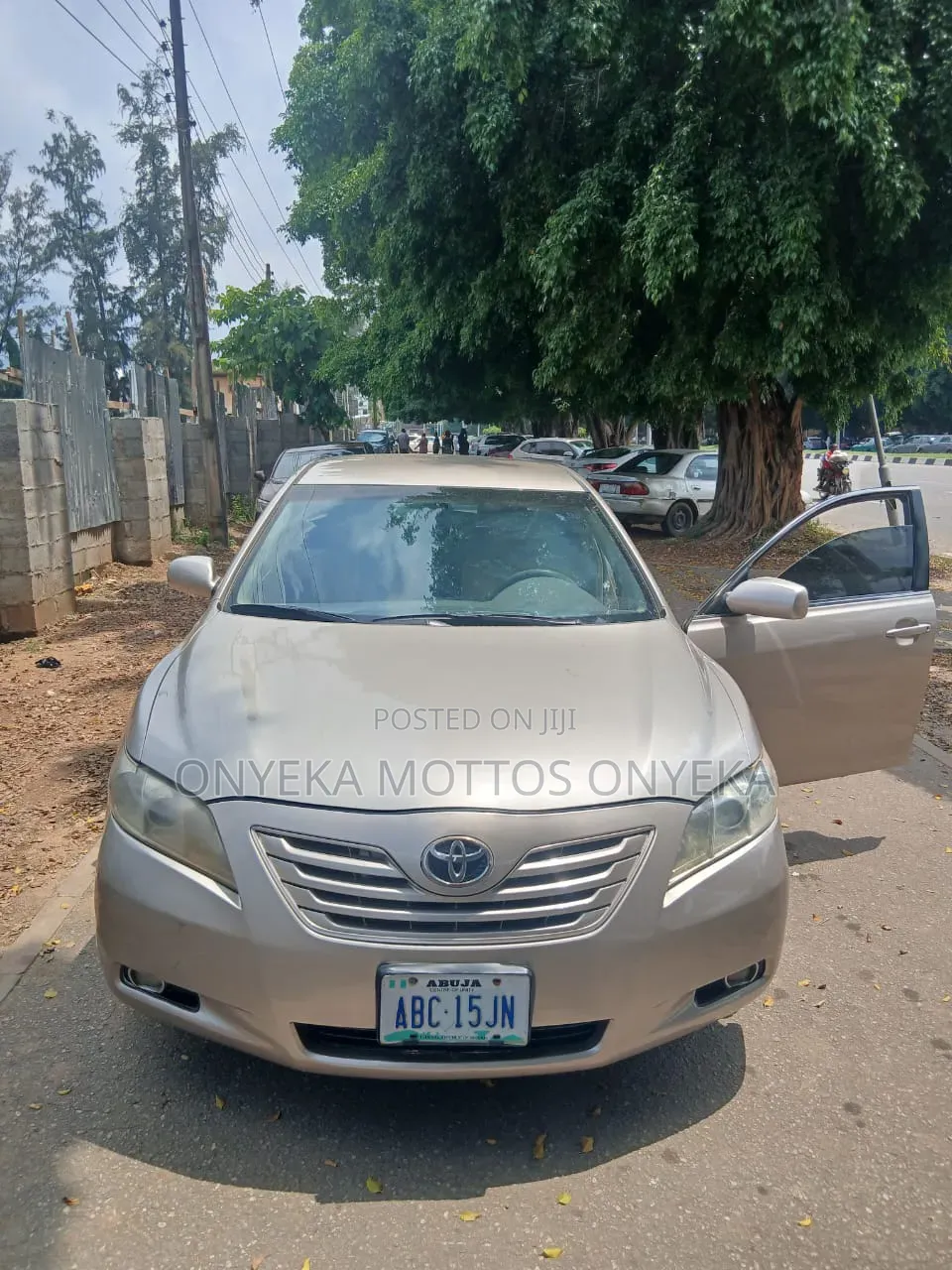 Toyota Camry 2008 Gold