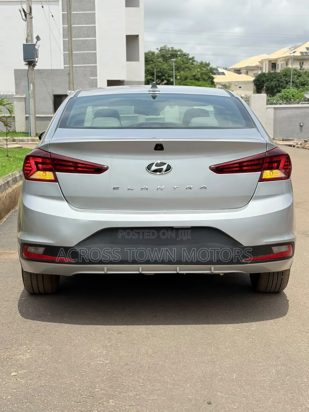 Hyundai Elantra 2019 Silver