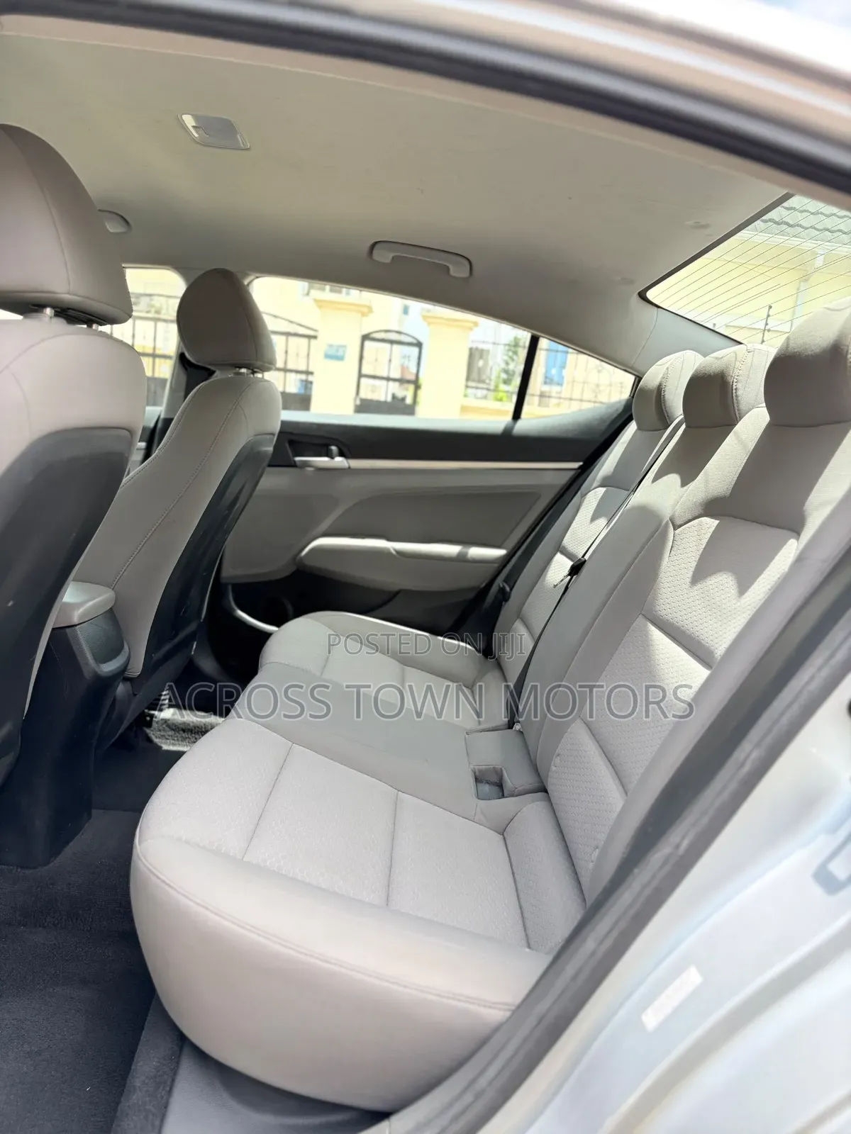 Hyundai Elantra 2019 Silver