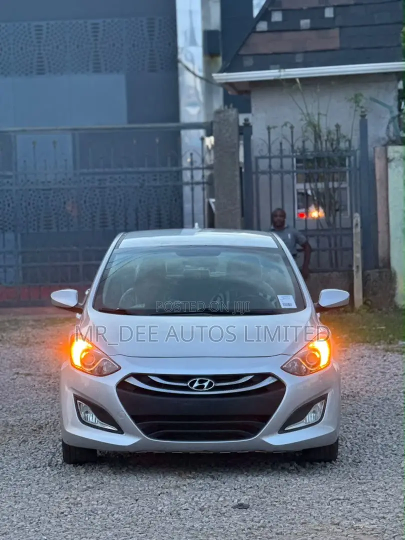 Hyundai Elantra 2014 Silver