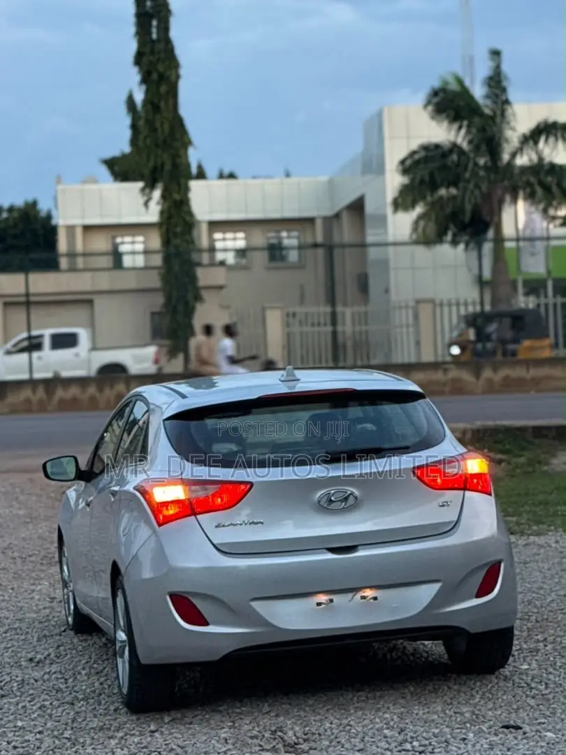 Hyundai Elantra 2014 Silver