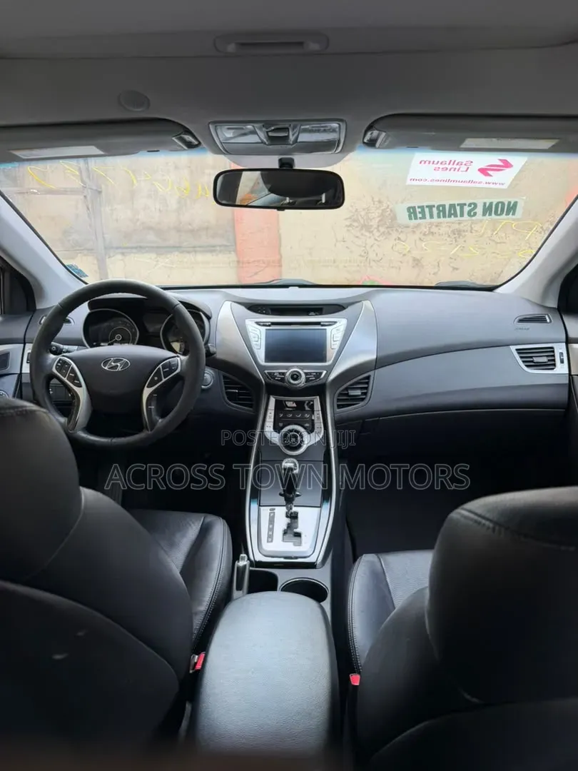 Hyundai Elantra GLS Sedan FWD (1.8L 4cyl 6A) 2013 Red