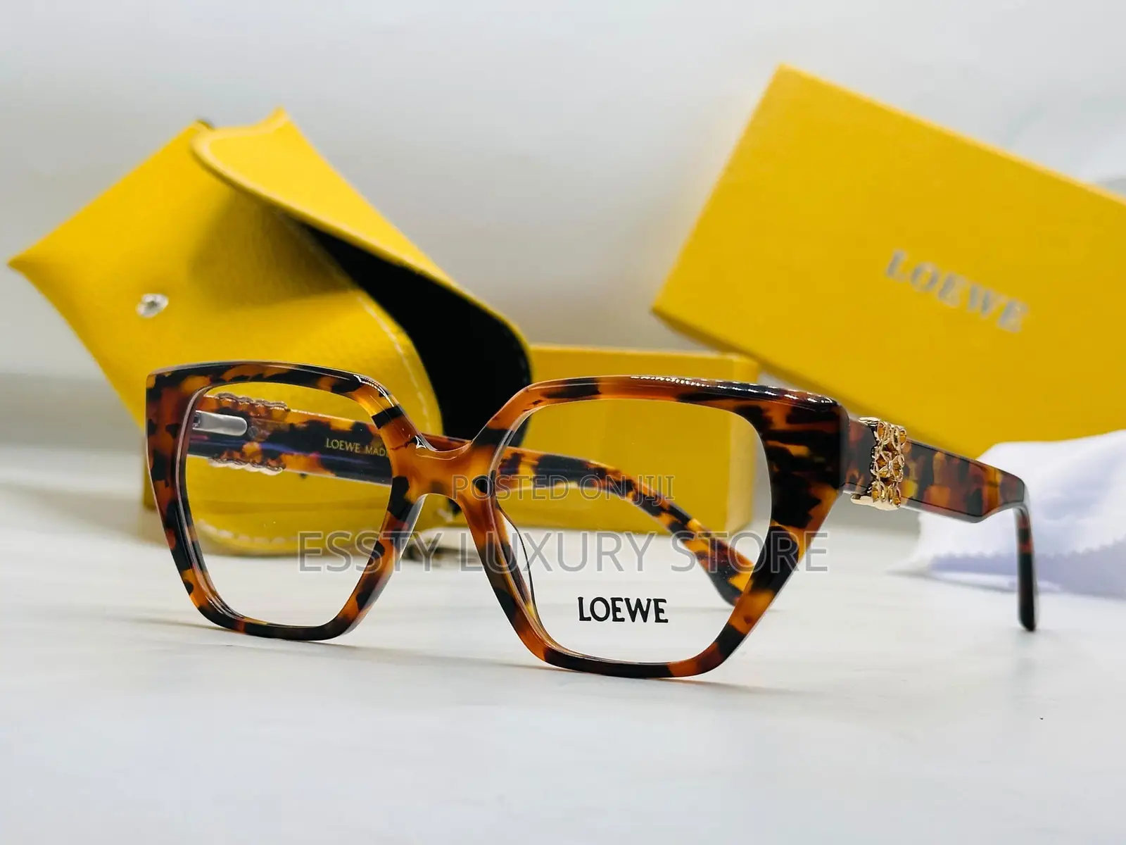 High Quality Luxury Affordable Frame Loewe Glass