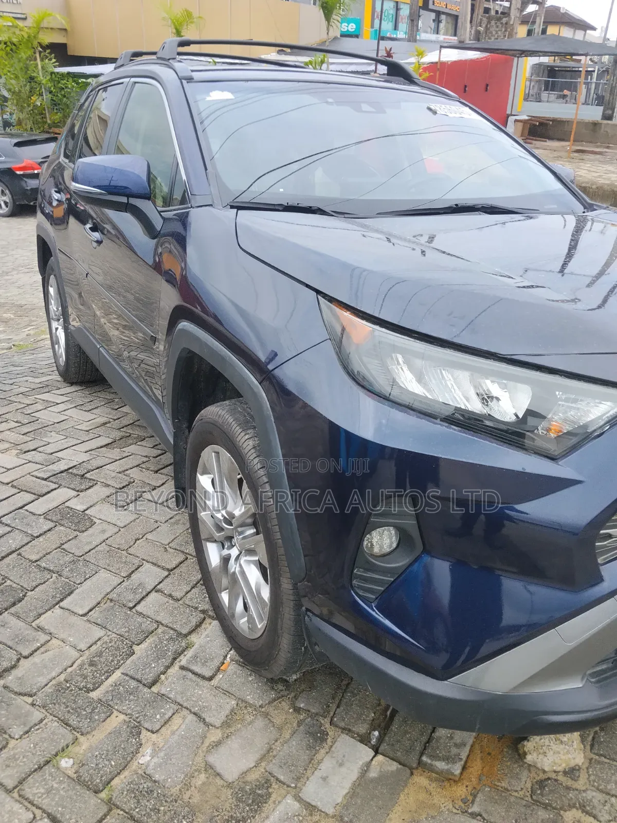 Toyota RAV4 2020 Blue
