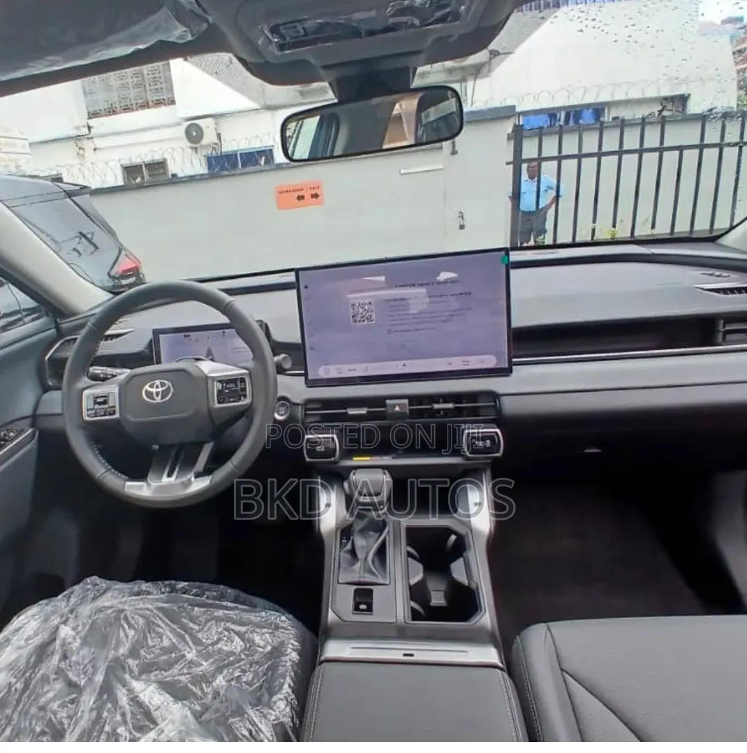 New Toyota RAV4 2026 Black