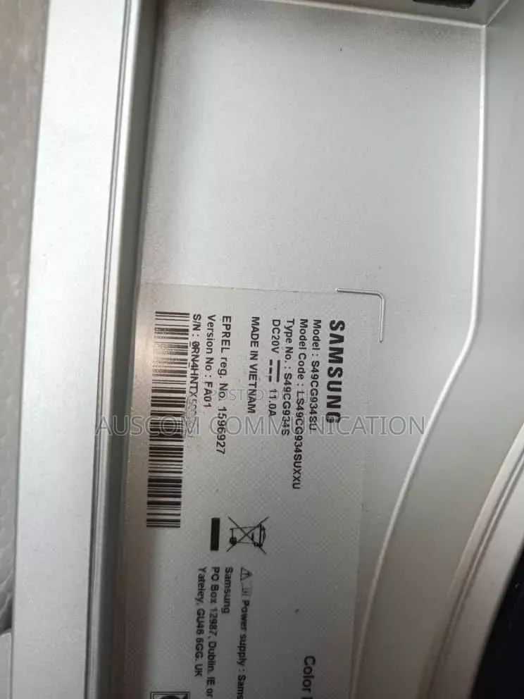 Samsung OLED 49Inches 5120X1440 Resolution 240Hz Refresh Rate Open Box