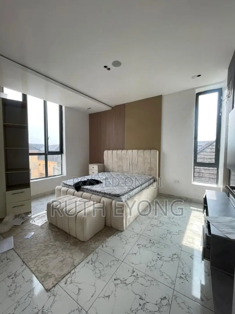 2bdrm Apartment in Chevron, Lekki for rent