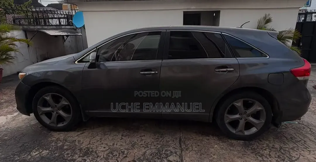Toyota Venza 2010
