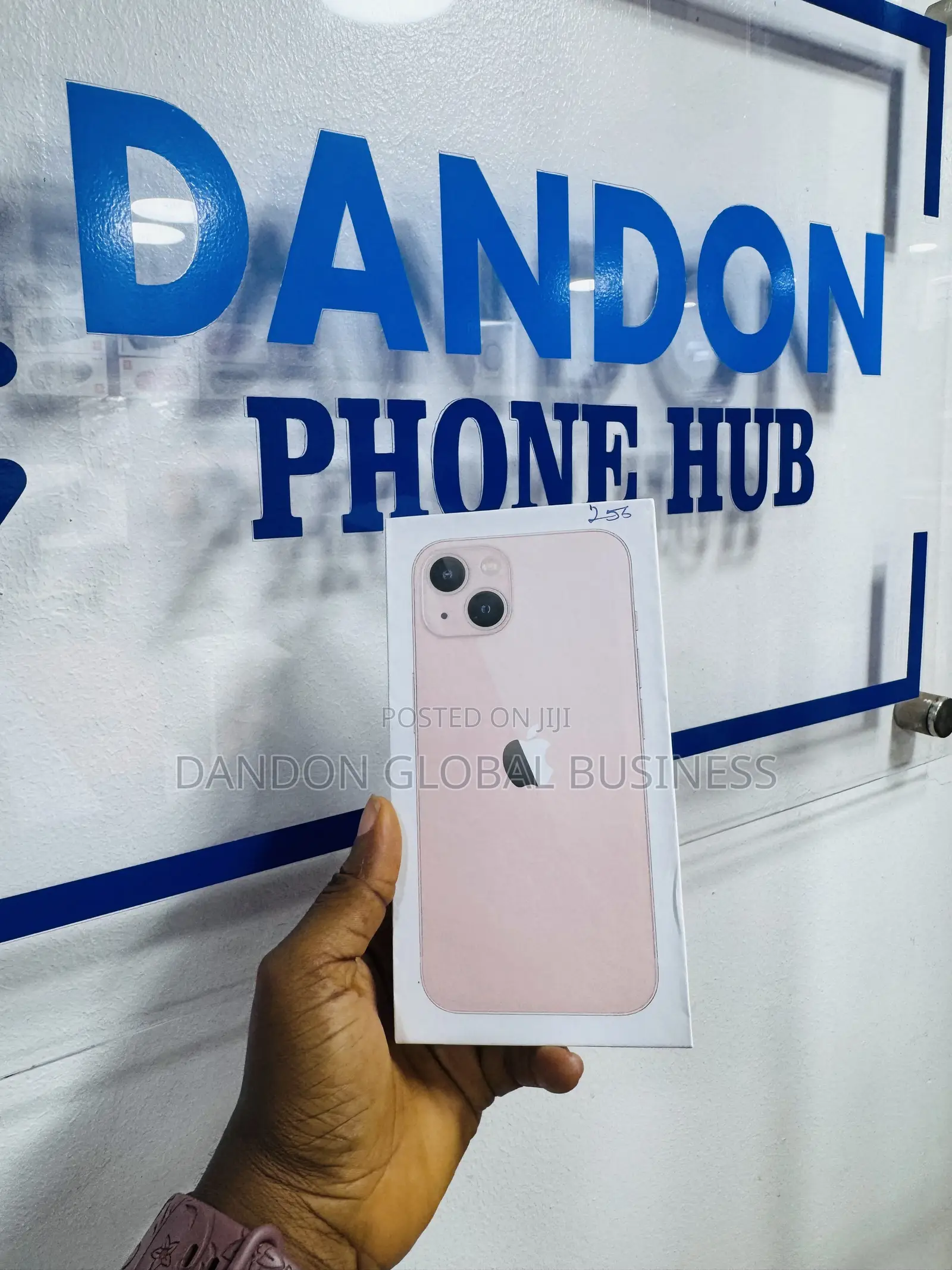 New Apple iPhone 13 256 GB Pink