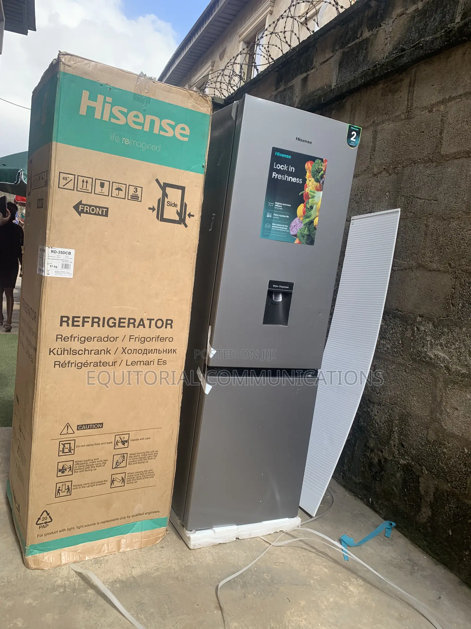 Hisense 35DCB 264L 2-Door Refrigerator With Water Dispenser