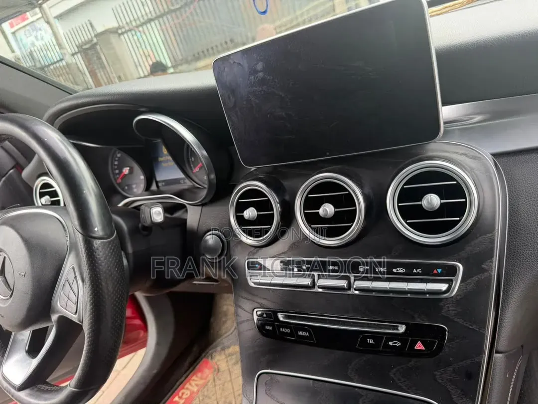 Mercedes-Benz GLC-Class 2018 Red