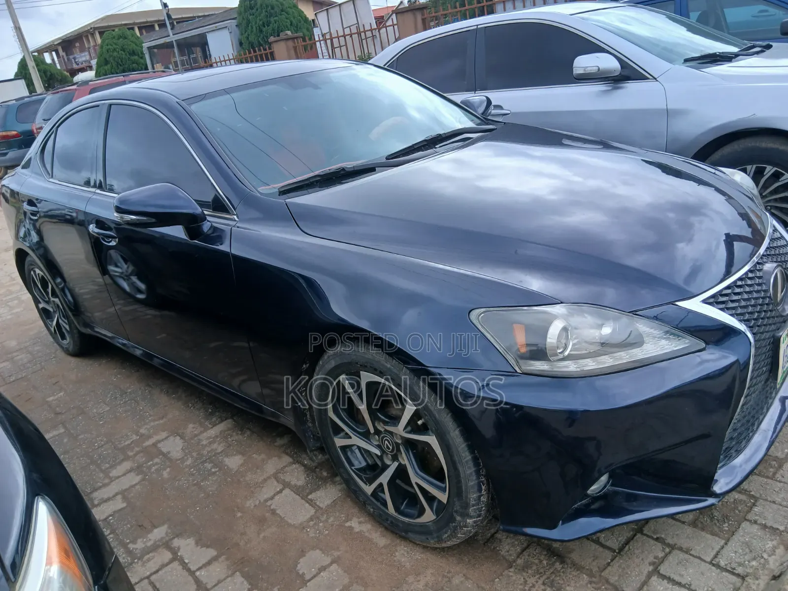 Lexus IS 2009 Blue