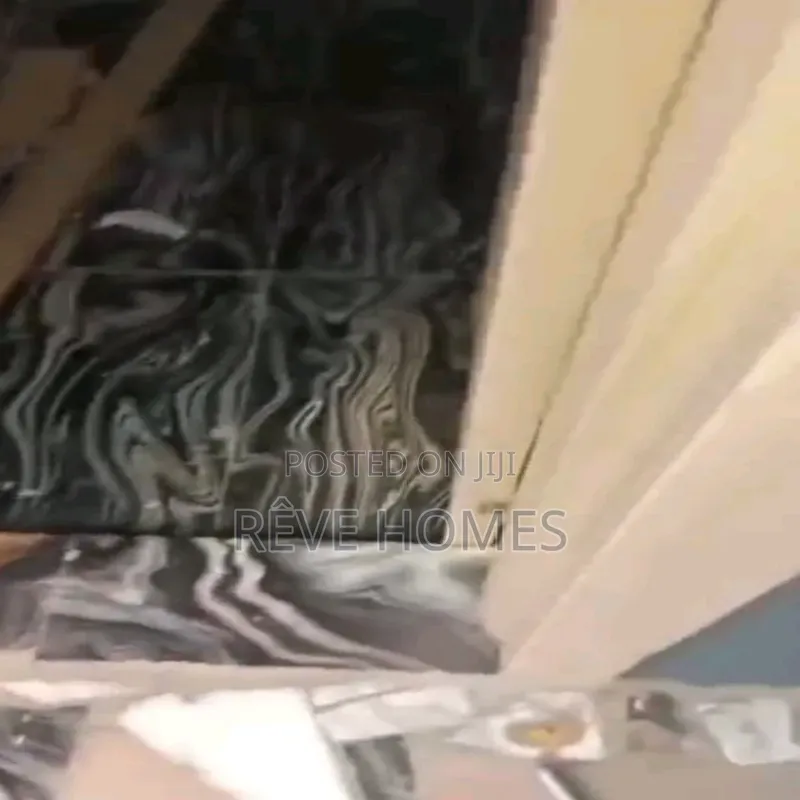 Mini Flat in Alagomeji for rent