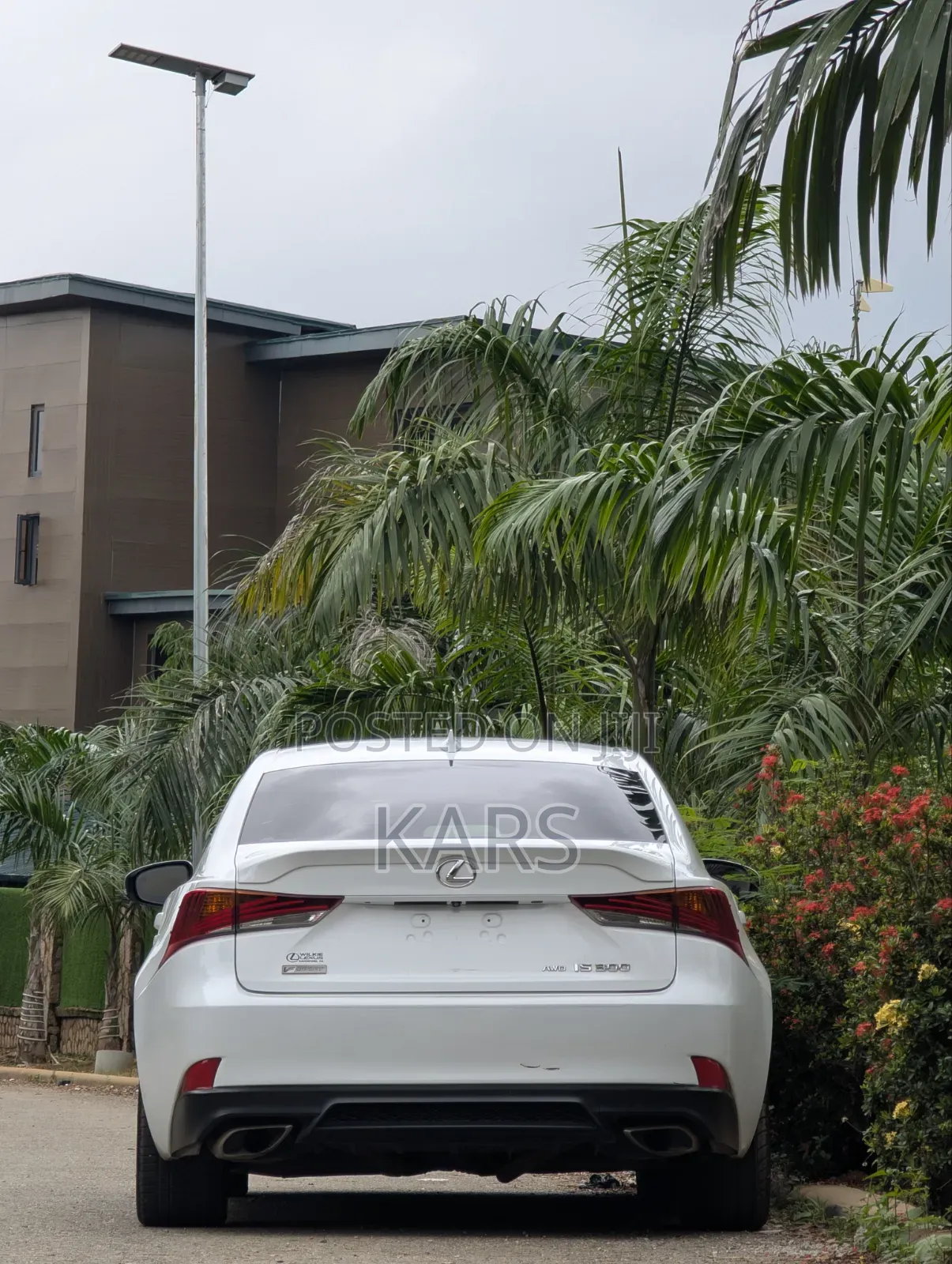 Lexus IS 300 AWD 2017 White