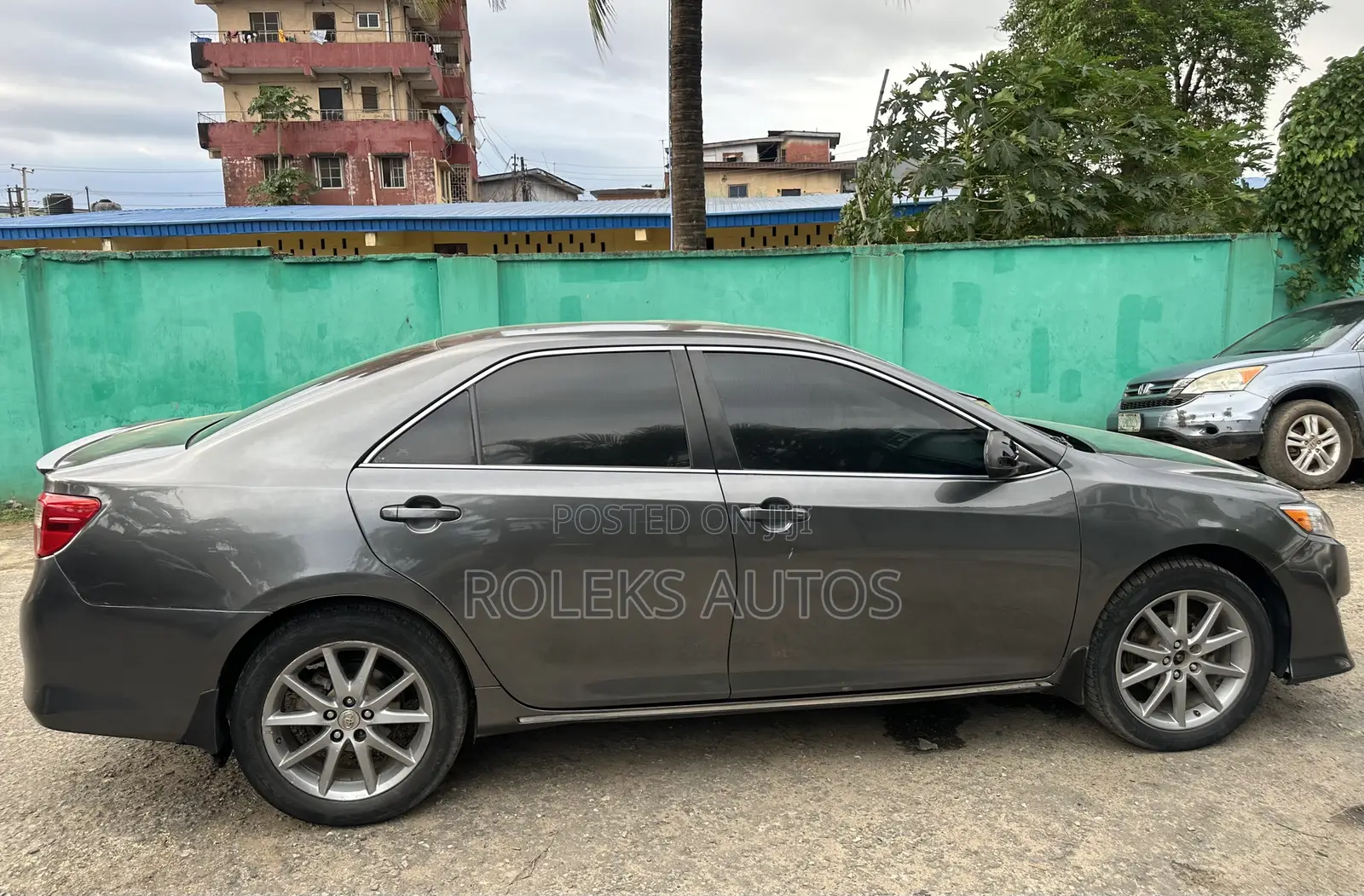 Toyota Camry SE 4dr Sedan (2.5L 4cyl 6A) 2013 Gray