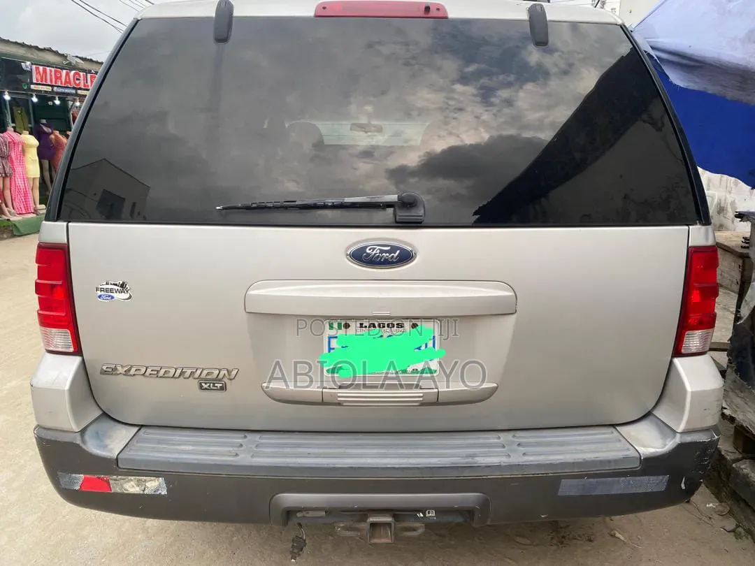 Ford Expedition 2006 Silver