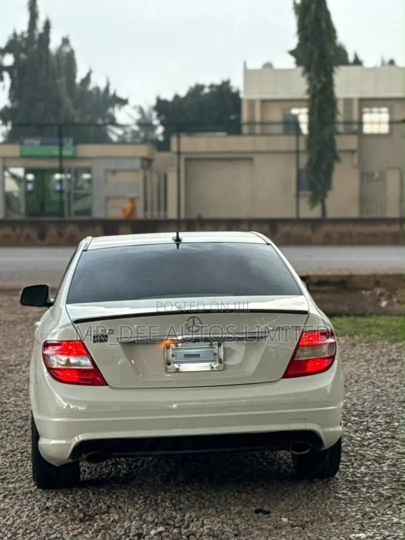 Mercedes-Benz C350 2009 White